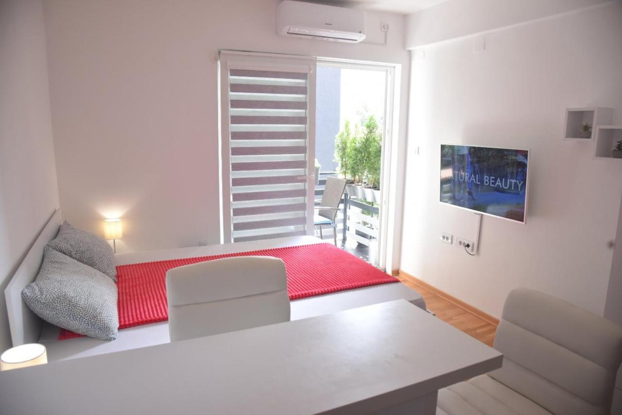Dekart 2 Apartment Nis Exterior photo
